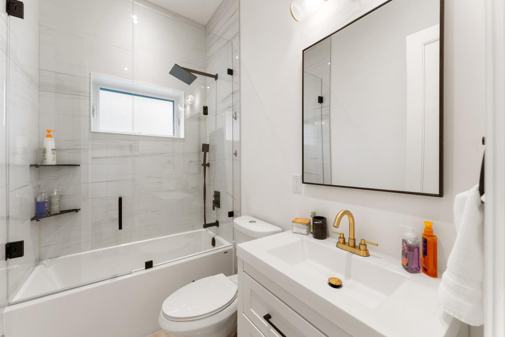 Luxury - 5 Min From Airport, 15 To Downtown Villa Toronto
